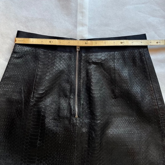 NWT Giambattista Valli x H&M Leather Snake Reptile Cocktail Mini Skirt 8 - Picture 7 of 13